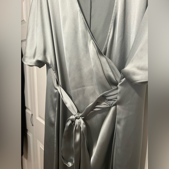 NWOT H&M Midaxi Length Wrap Dress - Picture 3 of 10